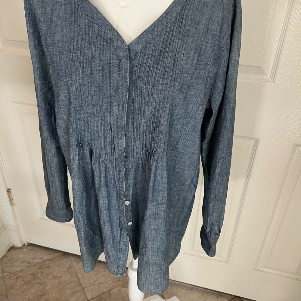 Blue Long-Sleeve Button-Up Shirt